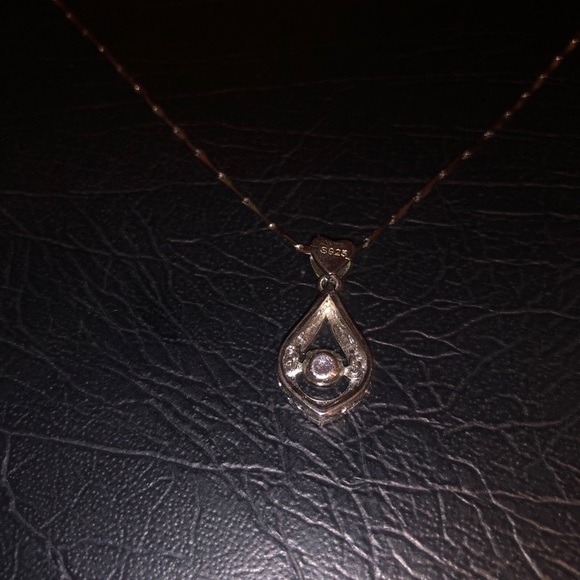 Tear Drop Pendant and Necklace .925 Sterling Silver - Picture 10 of 12